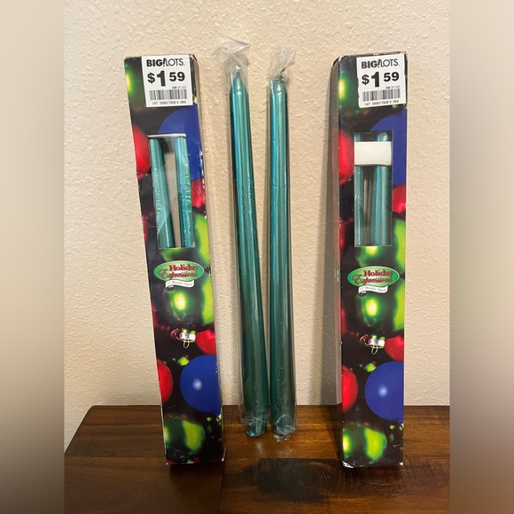 Set of Three Green Metallic Taper Candles - Picture 1 of 3